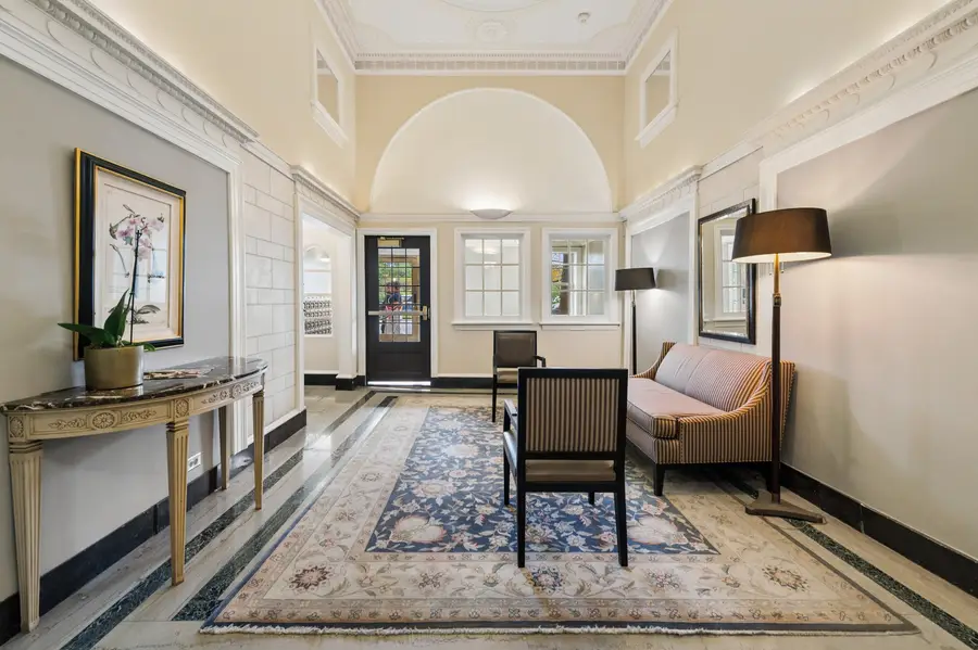 3530 N Lake Shore Drive #4A, Chicago, IL 60657 - #2