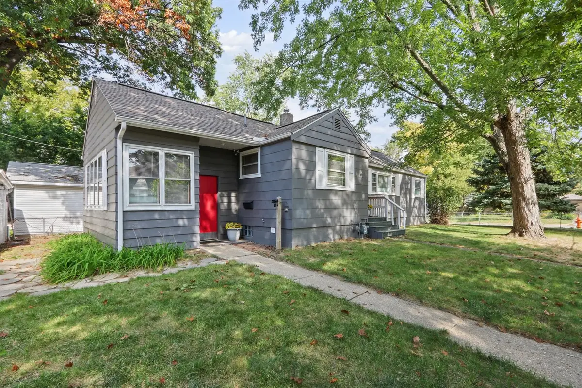 801 N Busey Avenue, Urbana, IL 61801 - #1
