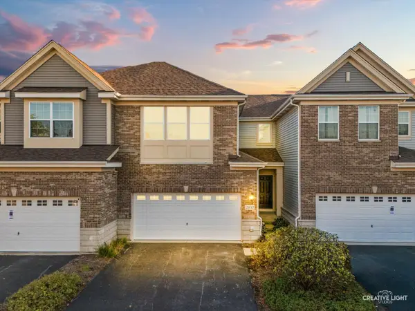 2832 Henley Lane, Naperville, IL 60540