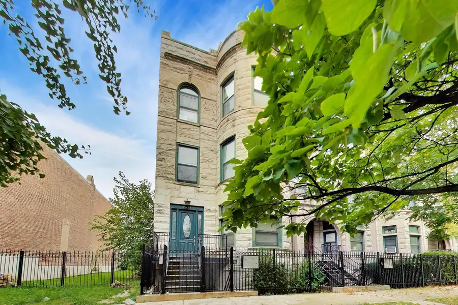 2658 W Washington Boulevard #1, Chicago, IL 60612 - #2