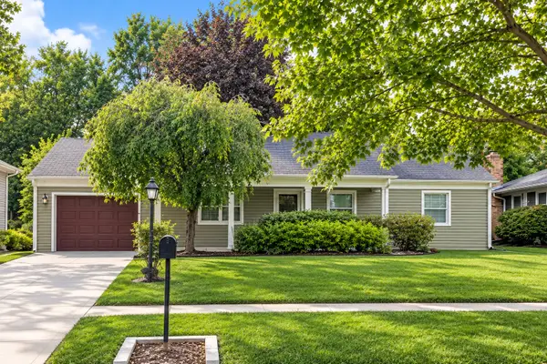 292 Indian Hill Drive, Buffalo Grove, IL 60089
