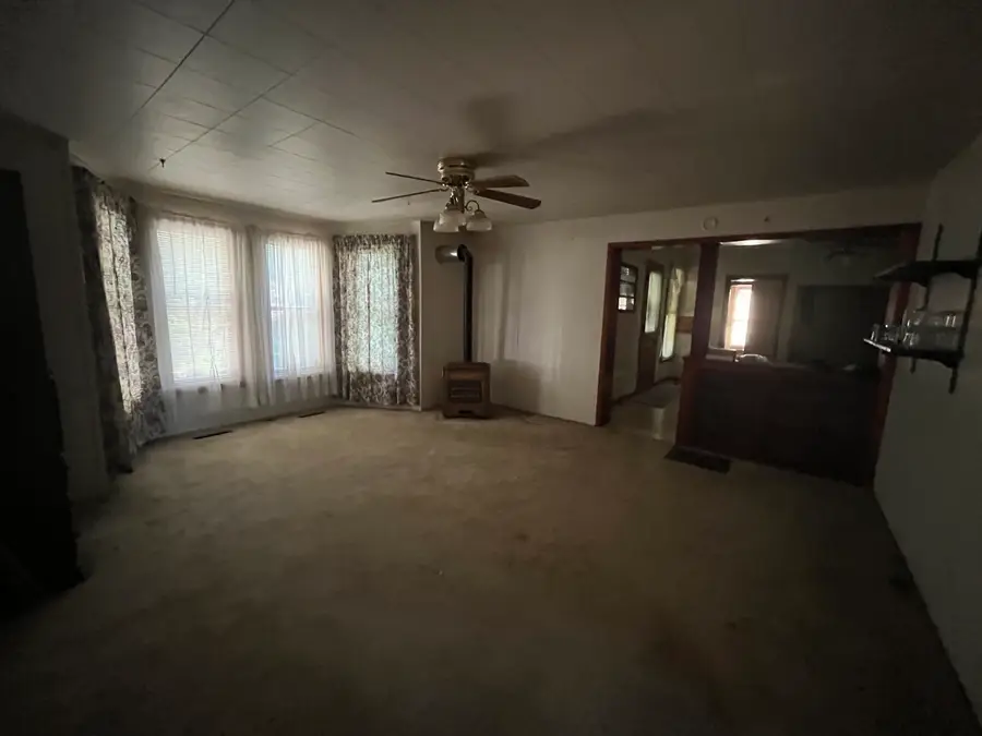 120 W Market Street, Piper City, IL 60959 - #3