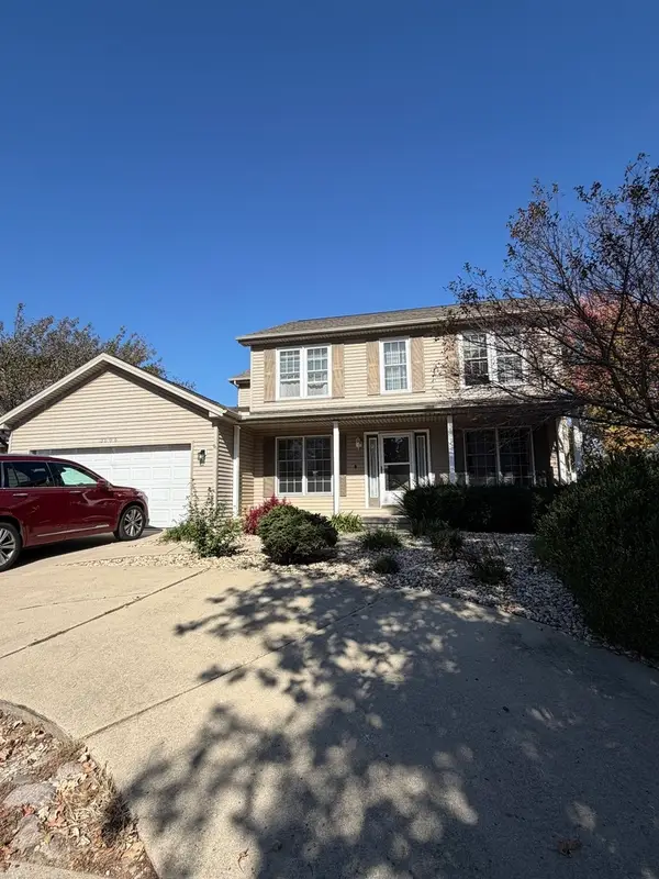 3506 E Oakland Avenue, Bloomington, IL 61704