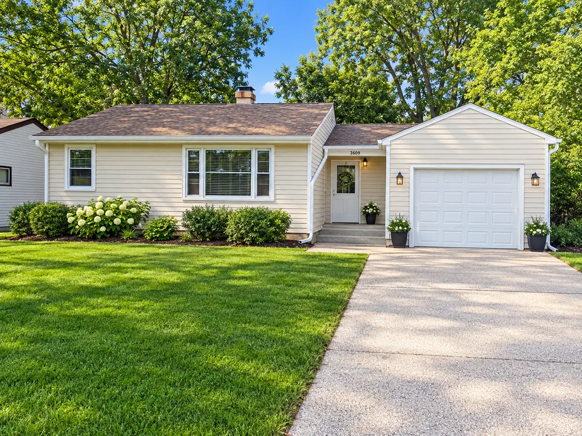 5609 Bunny Avenue, McHenry, IL 60051 - #1