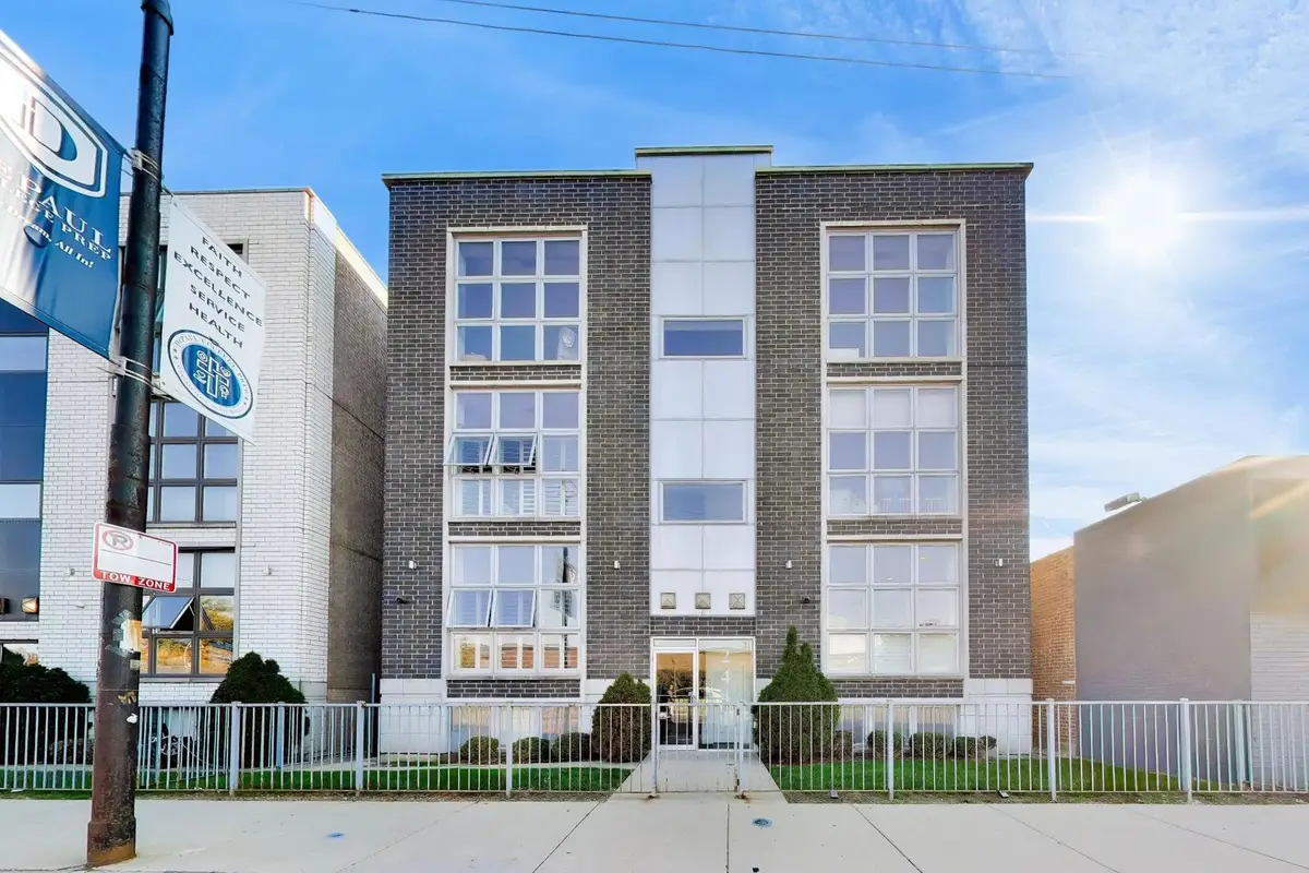 2441 W Belmont Avenue #3W, Chicago, IL 60618 - #1