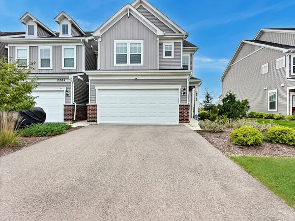 2271 Ryegrass Lane, Bolingbrook, IL 60490
