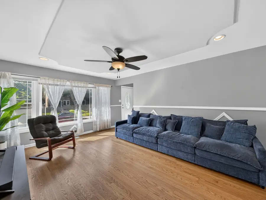 2046 E 93rd Street, Chicago, IL 60617 - #3
