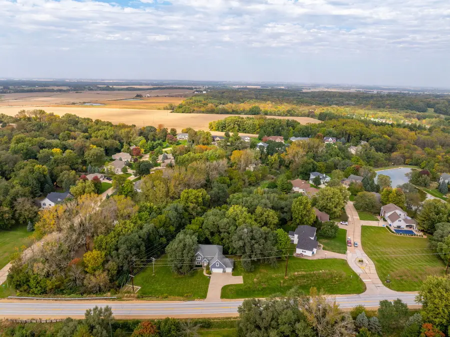 18660 270th Street, Eldridge, IA 52748 - #2