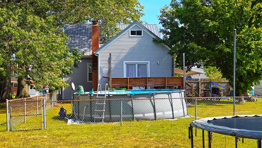 6 Adrienne Avenue, Centralia, IL 62801 - #2