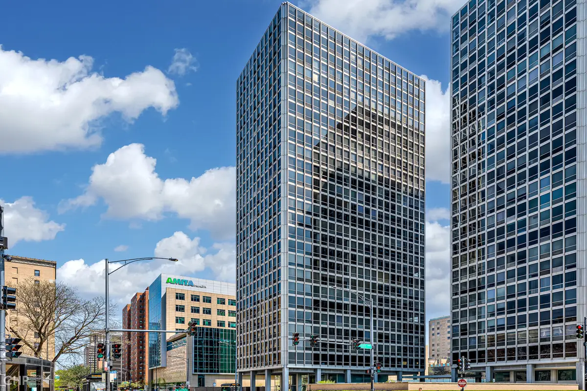 340 W Diversey Parkway #815, Chicago, IL 60657 - #1