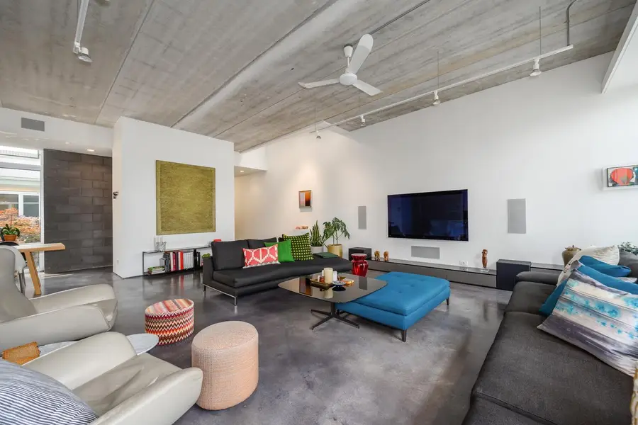 2041 W Roscoe Street #PH, Chicago, IL 60618 - #3