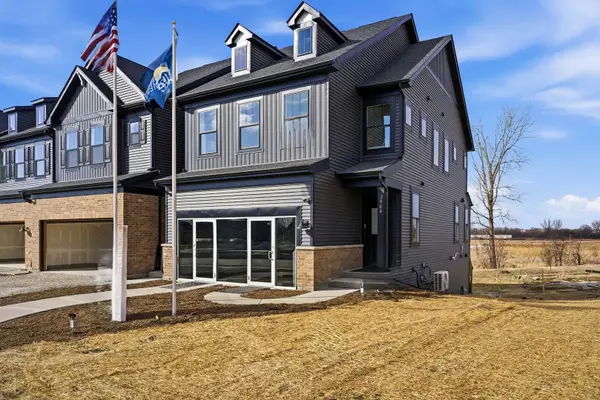 2816 Preserve Circle #09003, Aurora, IL 60502