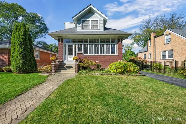 138 S Princeton Avenue, Villa Park, IL 60181