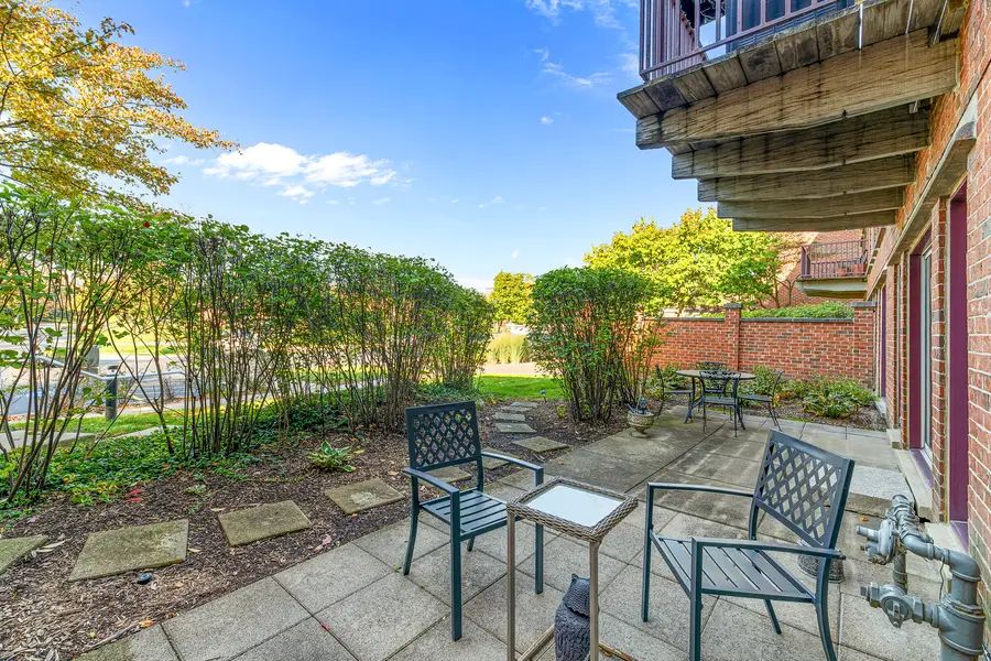 431 Kelburn Road #116, Deerfield, IL 60015 - #2