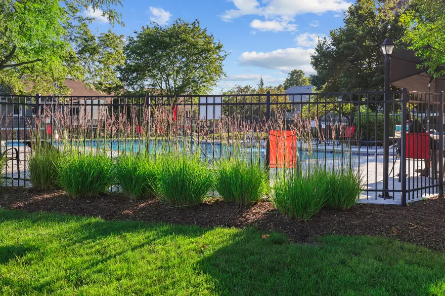 607 Eastview Court #2Z, Schaumburg, IL 60194 - #2
