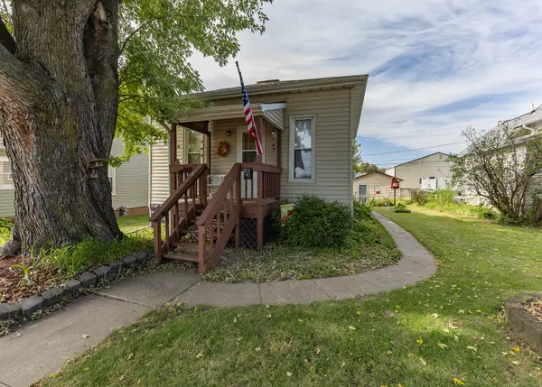 2014 Roosevelt Street, Clinton, IA 52732