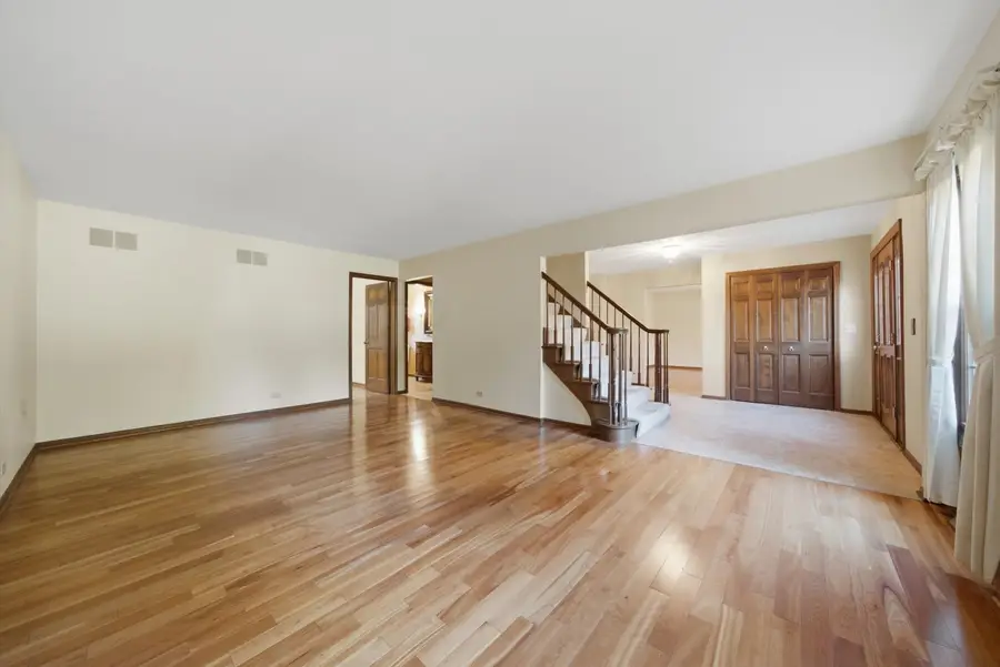 943 E Gartner Road, Naperville, IL 60540 - #3