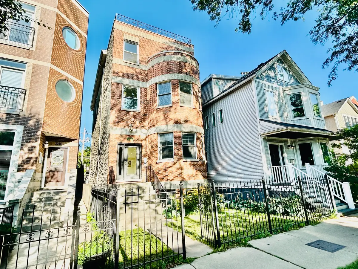 3033 N Racine Avenue #3, Chicago, IL 60657 - #1