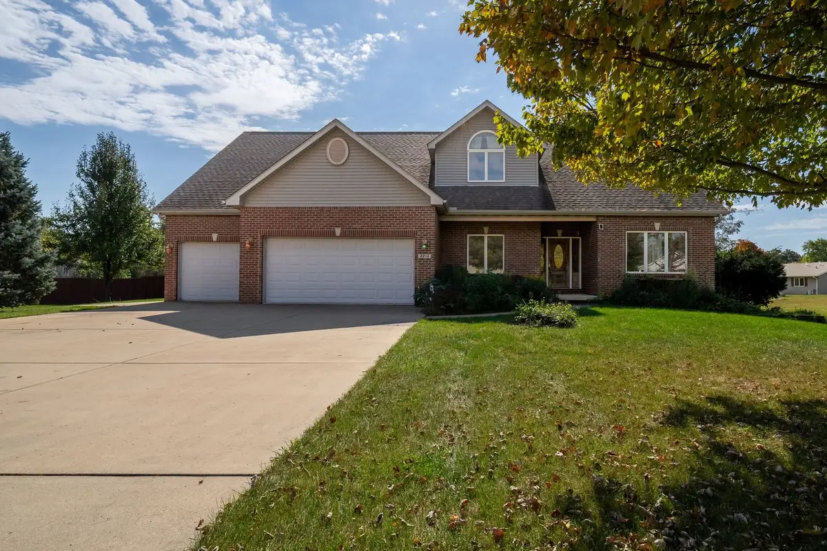 2214 Bella Fiore Lane, Pontiac, IL 61764 - #1
