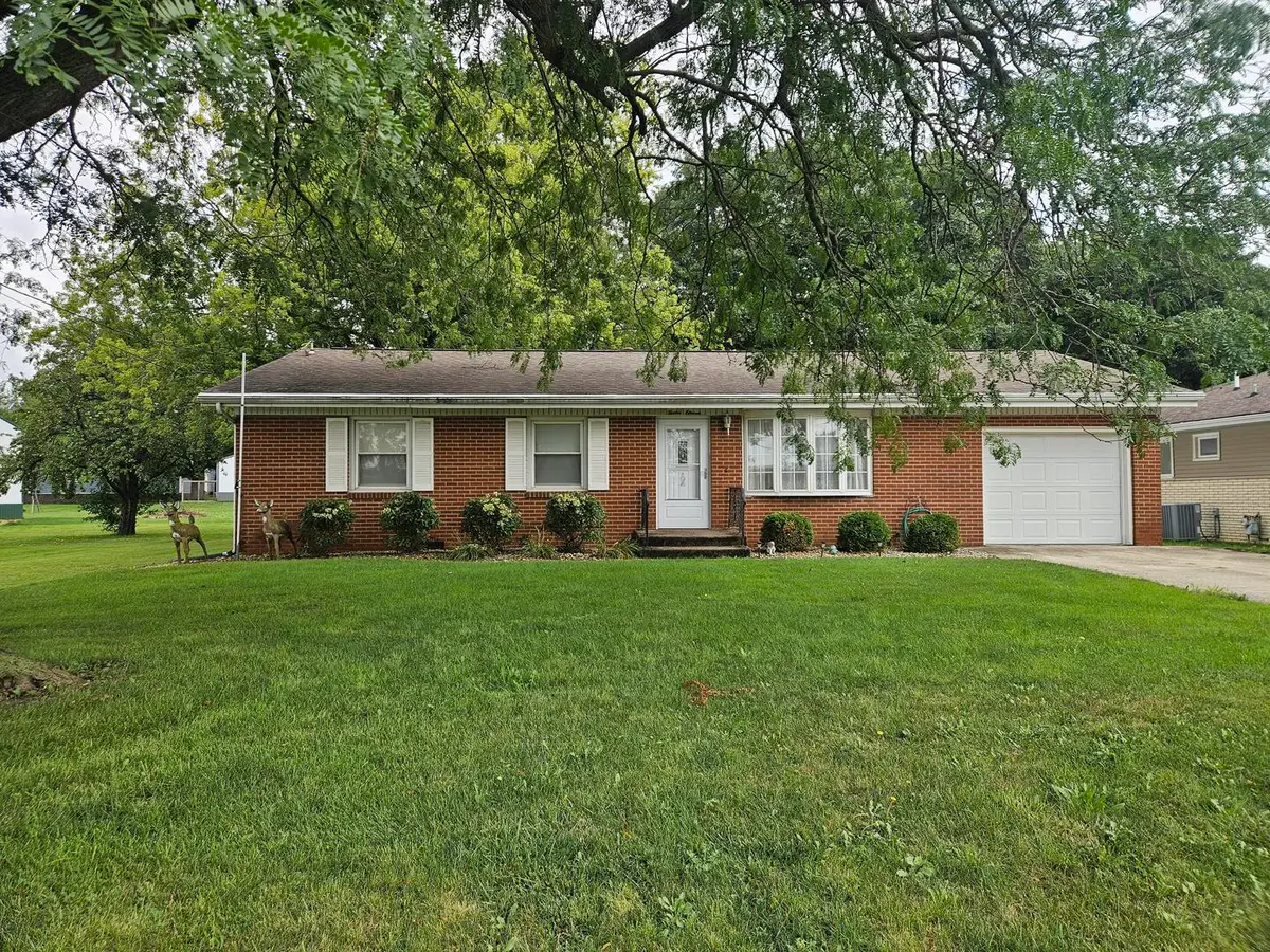 1211 E Indiana Avenue, Pontiac, IL 61764 - #1