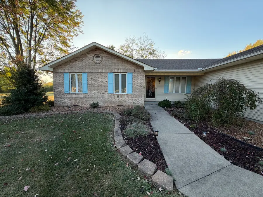 909 N Emma Street, West Frankfort, IL 62896 - #3