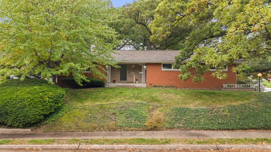 3421 51st Street, Moline, IL 61265 - #2