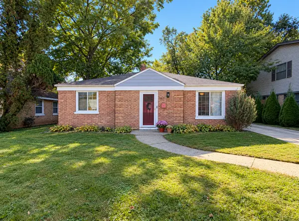 643 E Rockland Road, Libertyville, IL 60048
