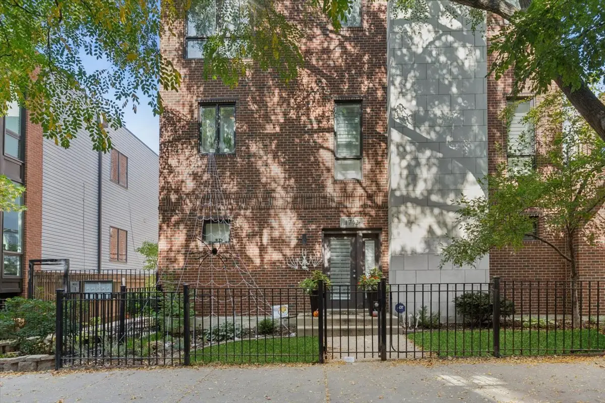 1742 W Diversey Parkway #3, Chicago, IL 60614 - #1