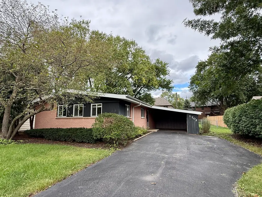 1702 W Oakton Street, Arlington Heights, IL 60004 - #2