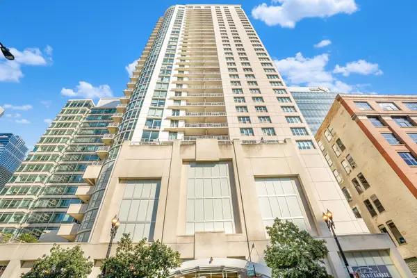 125 S Jefferson Street #607, Chicago, IL 60661