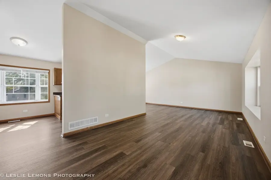 29 Magnolia Drive, Streamwood, IL 60107 - #2