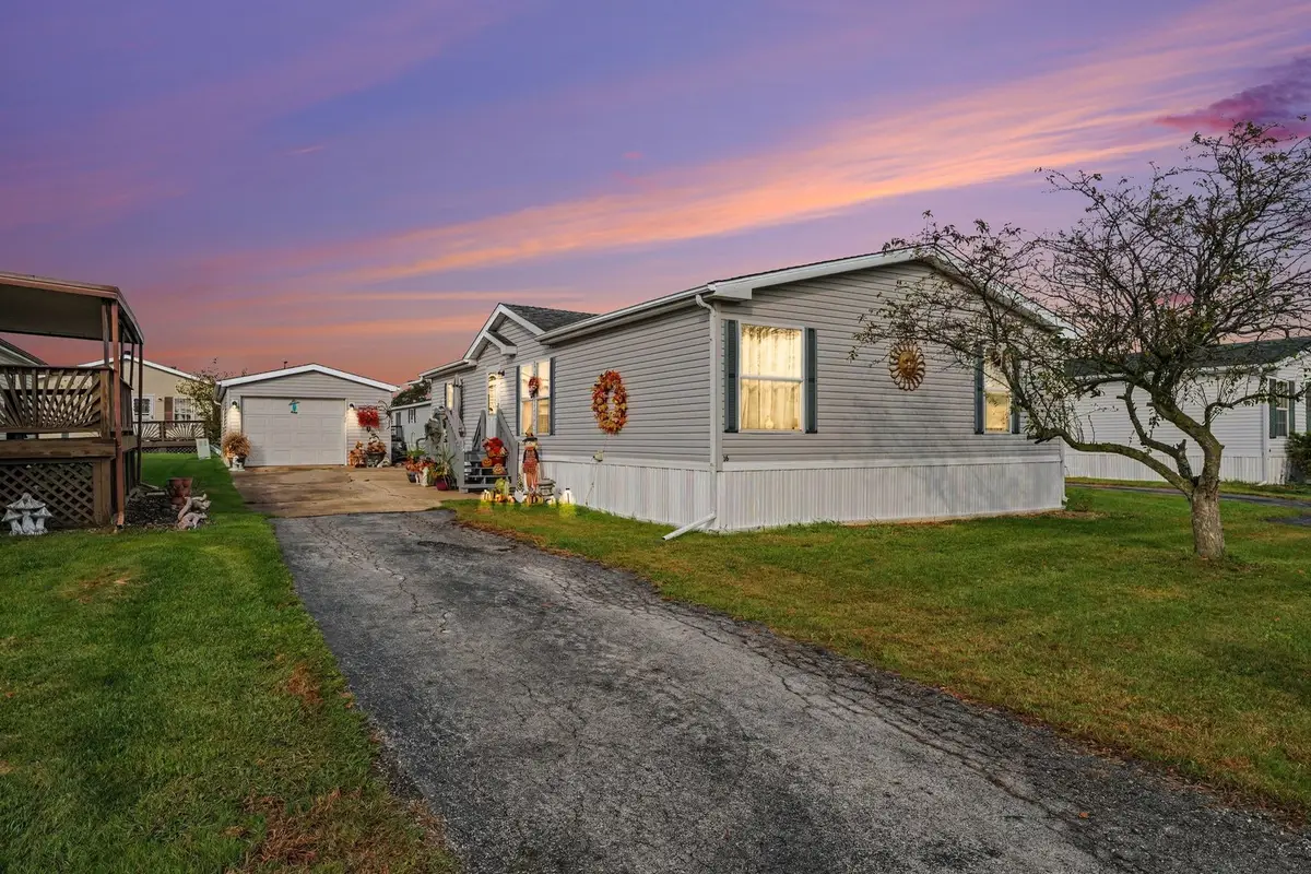 16 Swallow Lane, Beecher, IL 60401 - #1
