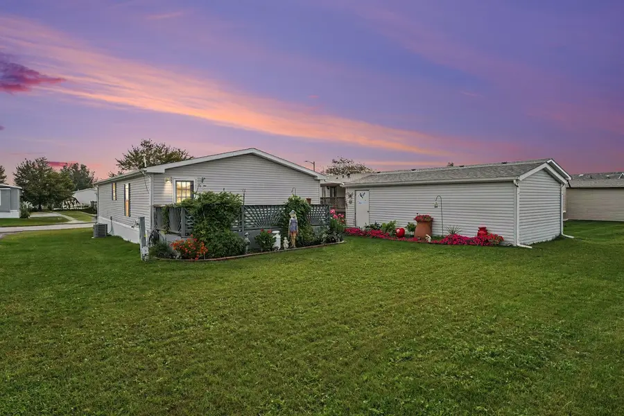 16 Swallow Lane, Beecher, IL 60401 - #3