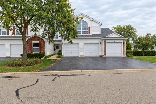 7 Hoover Court #B, Streamwood, IL 60107