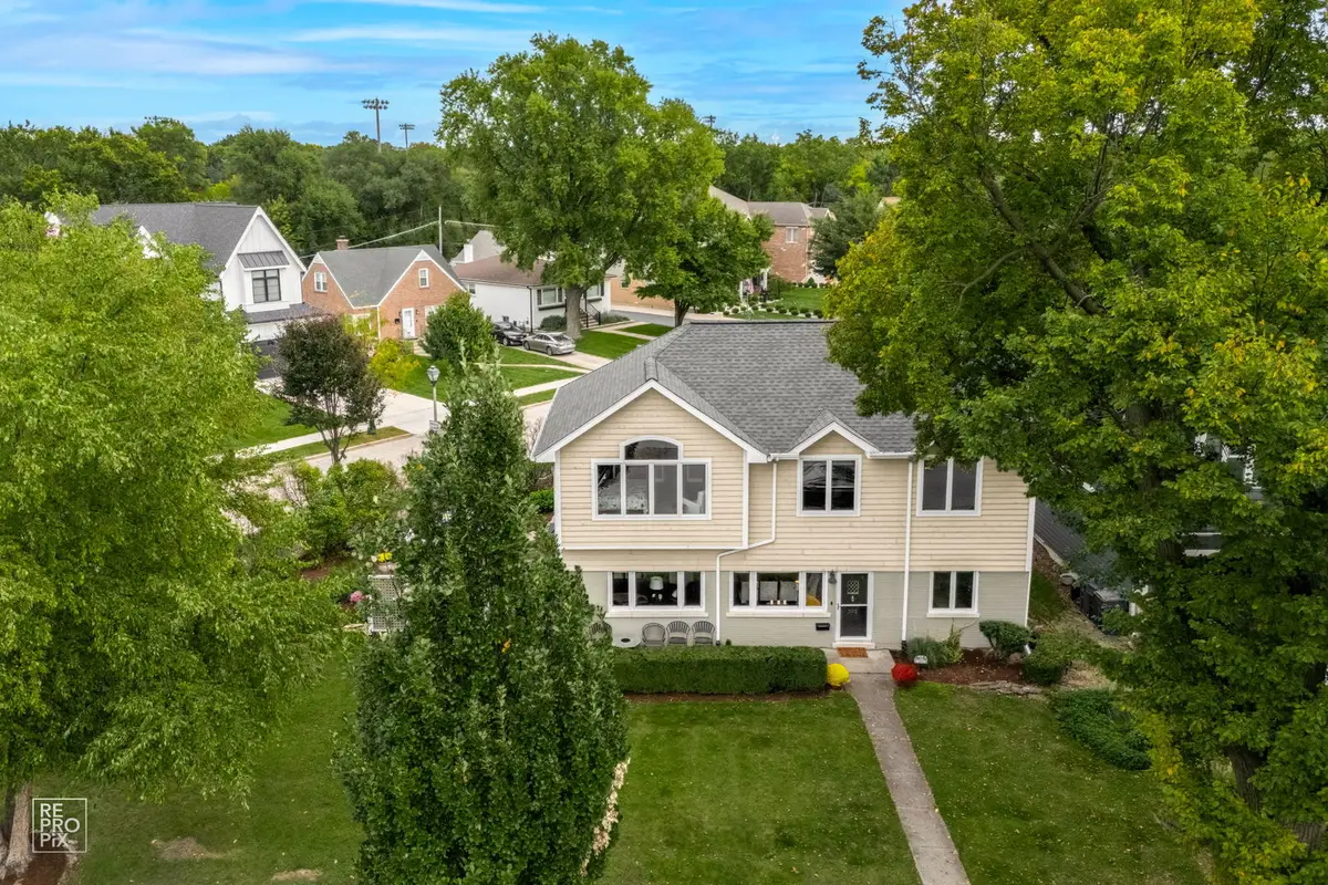 393 S Hawthorne Avenue, Elmhurst, IL 60126 - #1