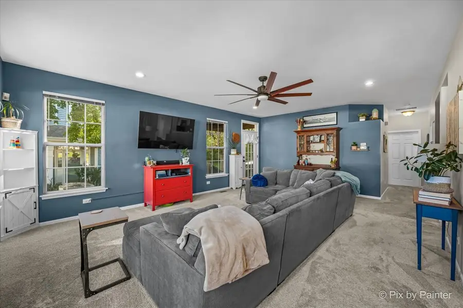 412 King Avenue, East Dundee, IL 60118 - #3