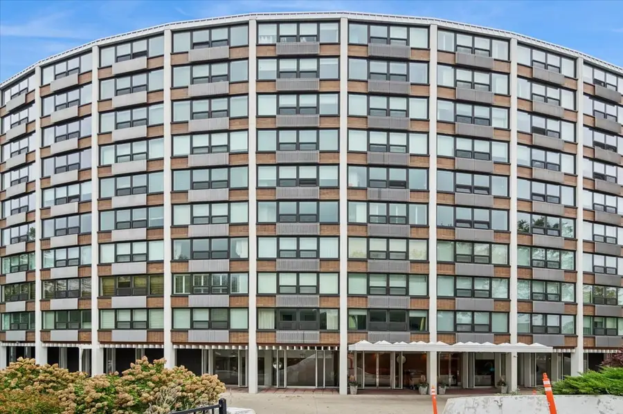 1630 Sheridan Road #10-J, Wilmette, IL 60091 - #2