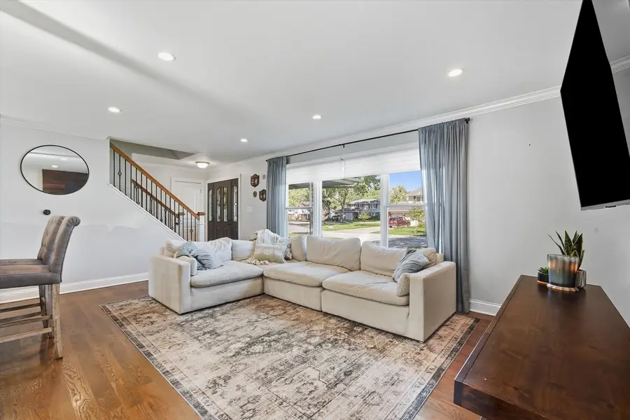 748 Milbeck Court, Elk Grove Village, IL 60007 - #2