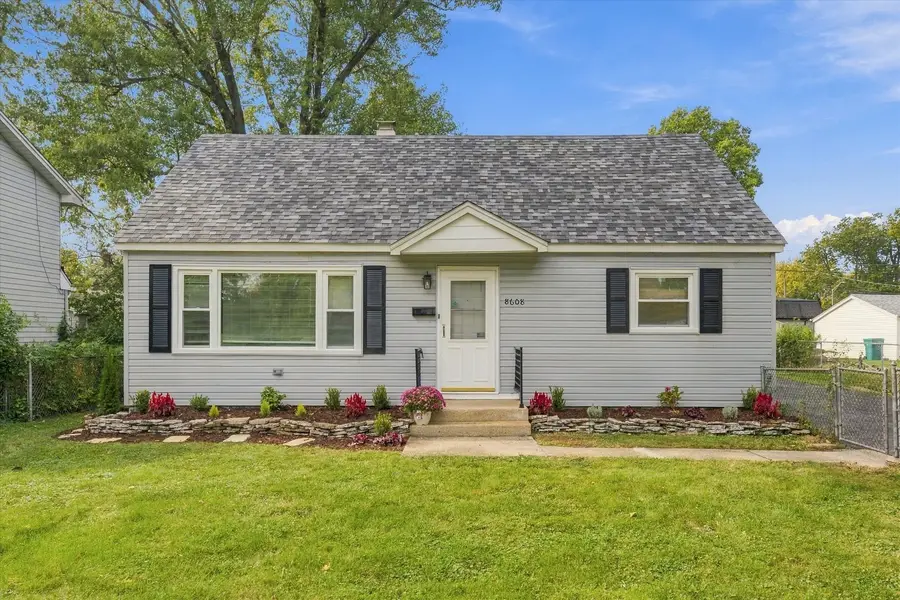 8608 Oak Park Avenue, Burbank, IL 60459 - #2