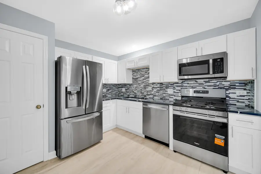 37 Ashburn Court #Z2, Schaumburg, IL 60194 - #2