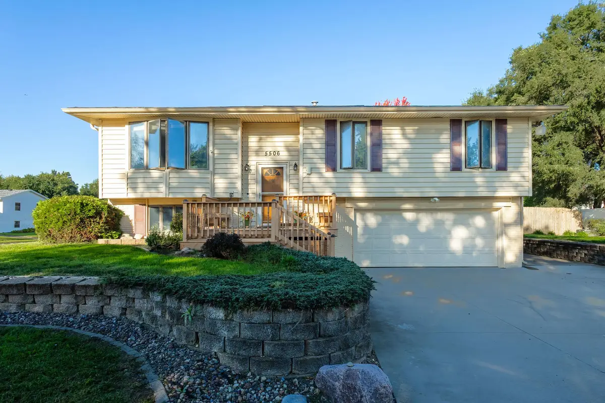5506 N Howell Street, Davenport, IA 52806 - #1
