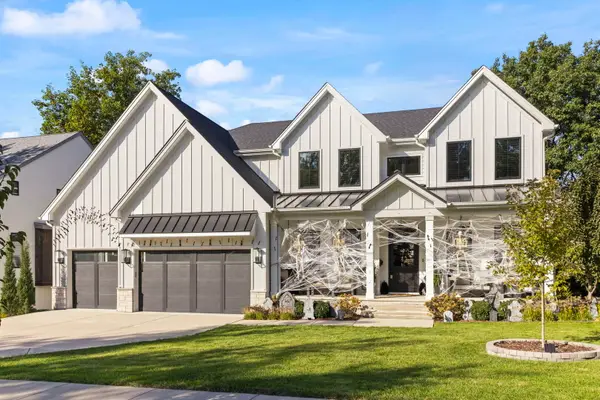 417 Bayberry Lane, Naperville, IL 60563