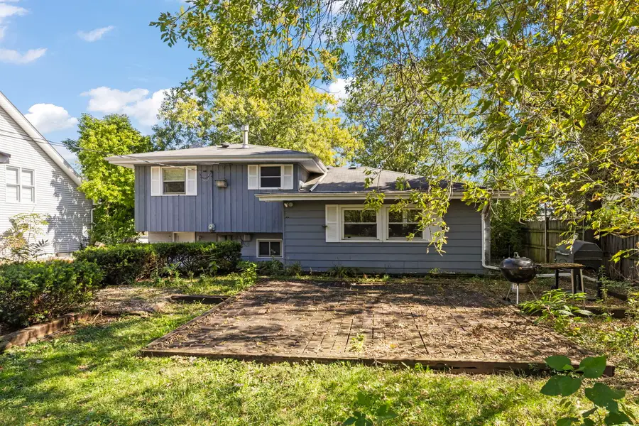6118 Stonewall Avenue, Downers Grove, IL 60516 - #2