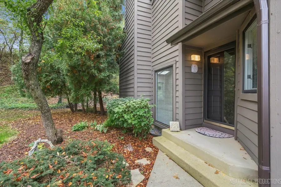 110 Elmtree Court, Saint Charles, IL 60174 - #3