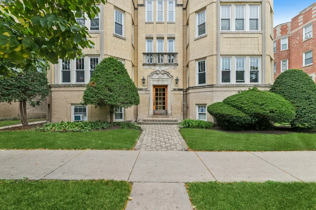 6436 N Damen Avenue #3N, Chicago, IL 60645 - #1