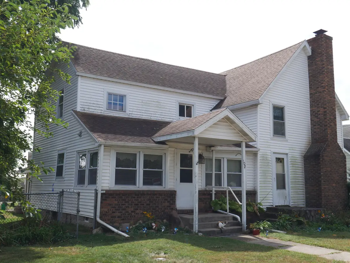 107 E Beaver Street, Morocco, IN 47963 - #1