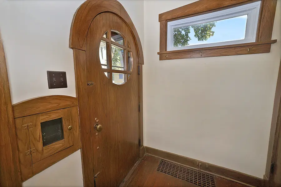 812 Poplar Street, Ottawa, IL 61350 - #2