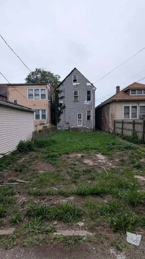 8318 S Manistee Avenue, Chicago, IL 60617 - #3