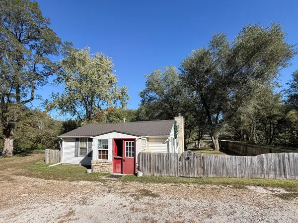 225 E North 6th Street, Shelbyville, IL 62565