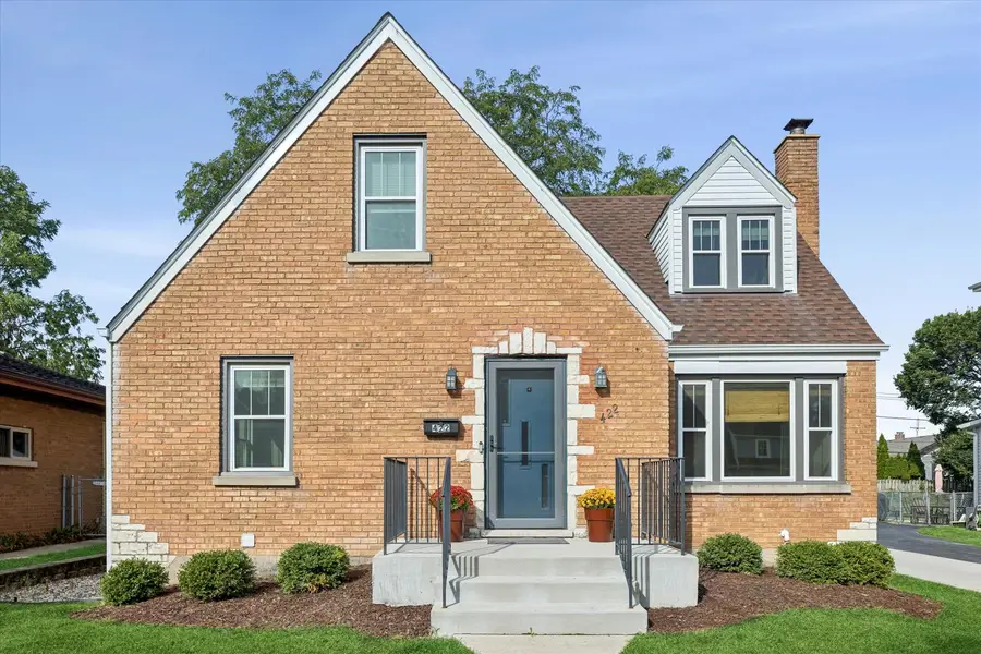 422 S Harvard Avenue, Villa Park, IL 60181 - #2
